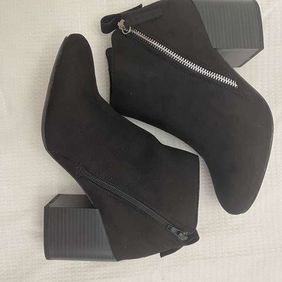 Booties - Picture 5 of 6